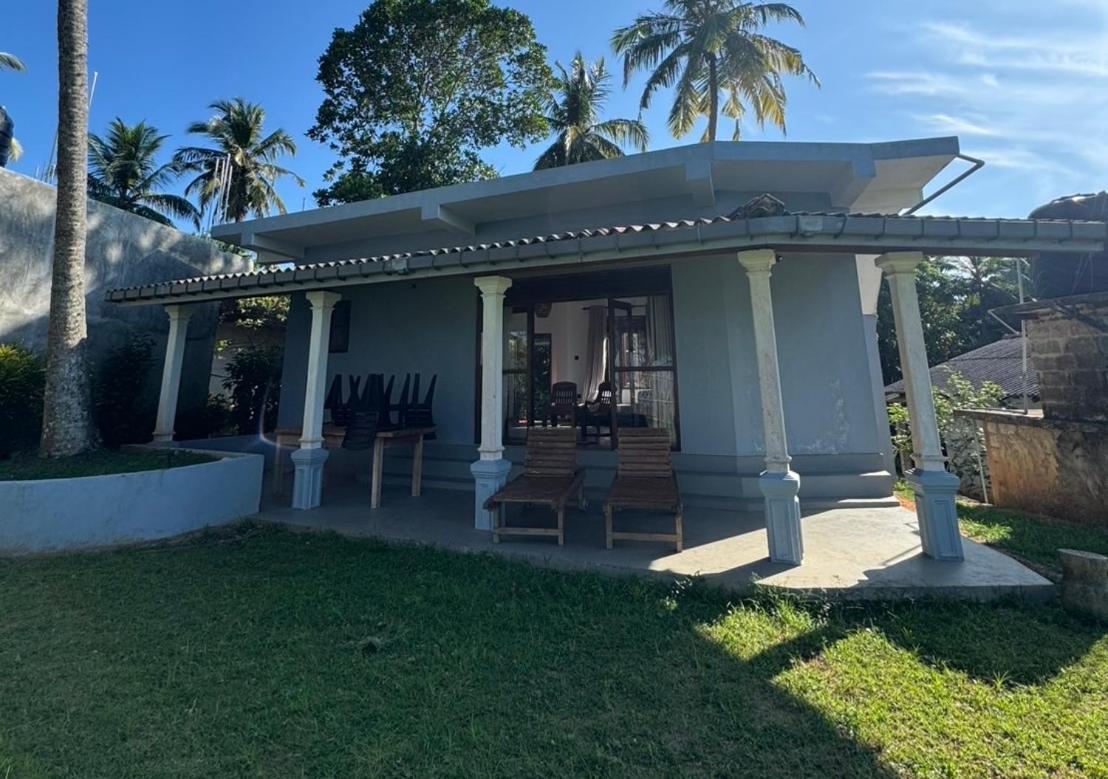 Pemuyan Mirissa70 Bed & Breakfast Eksteriør bilde